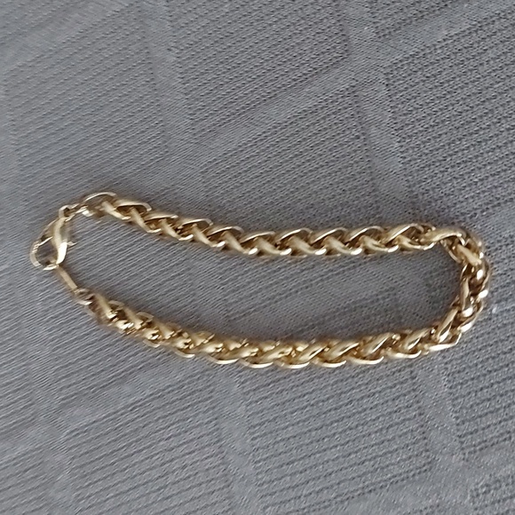 Chain Link Bracelet - Picture 2 of 5